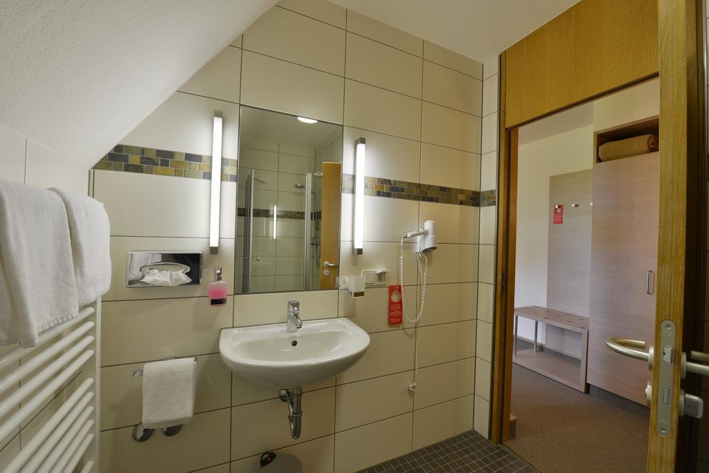 Tagungszentrum Schmerlenbach Hösbach Buitenkant foto