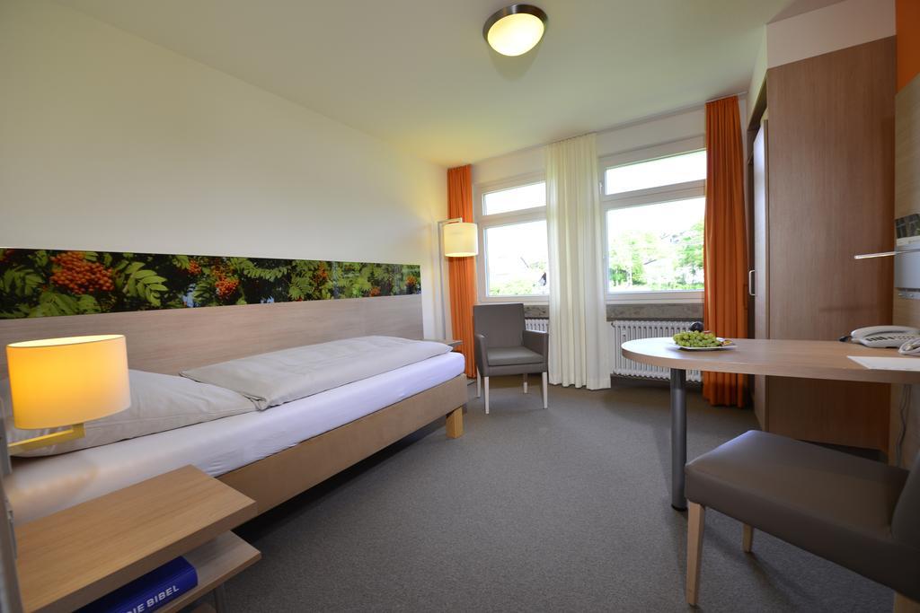 Tagungszentrum Schmerlenbach Hösbach Buitenkant foto
